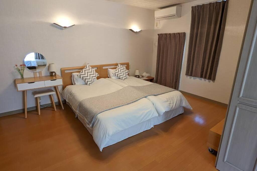 Roomy 4Br Home Sleeps 9／Shinosaka／Large Groups Екстер'єр фото