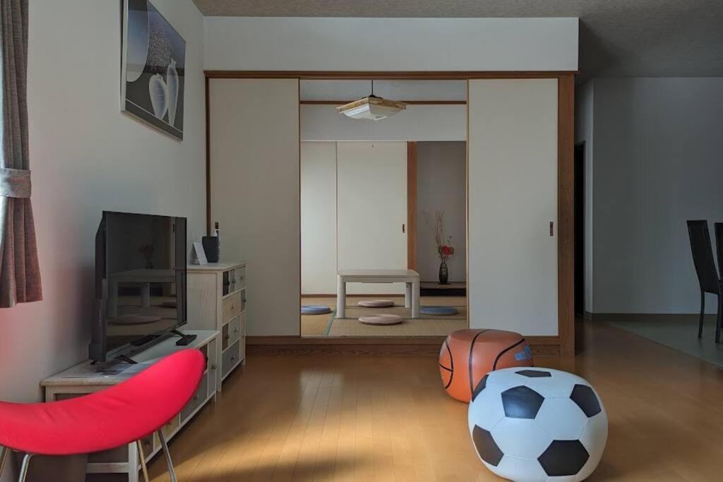 Roomy 4Br Home Sleeps 9／Shinosaka／Large Groups Екстер'єр фото